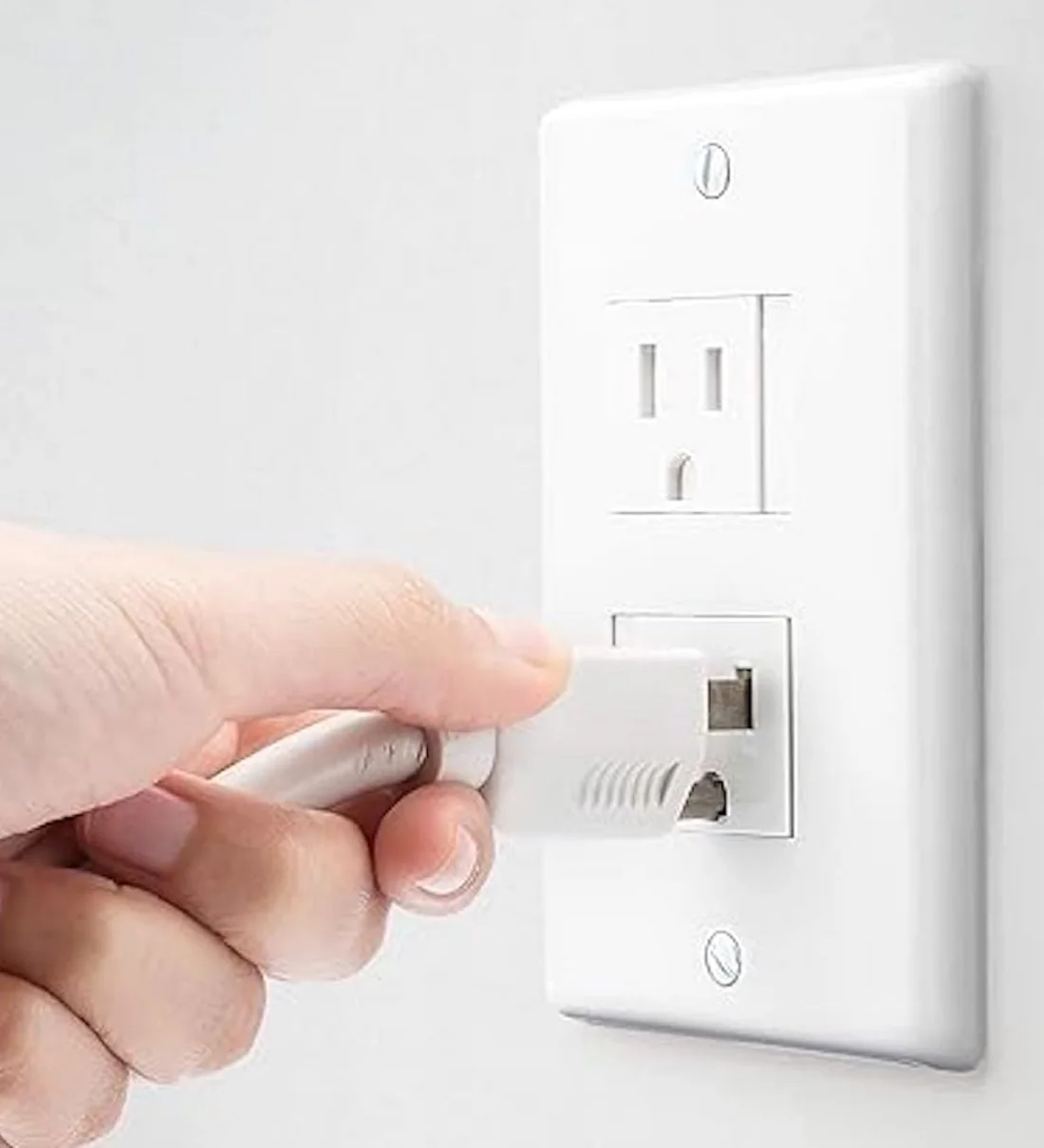 Safety Innovations Self-Closing Decora Outlet Covers, 2-Screw, White, 6-pack, view 2